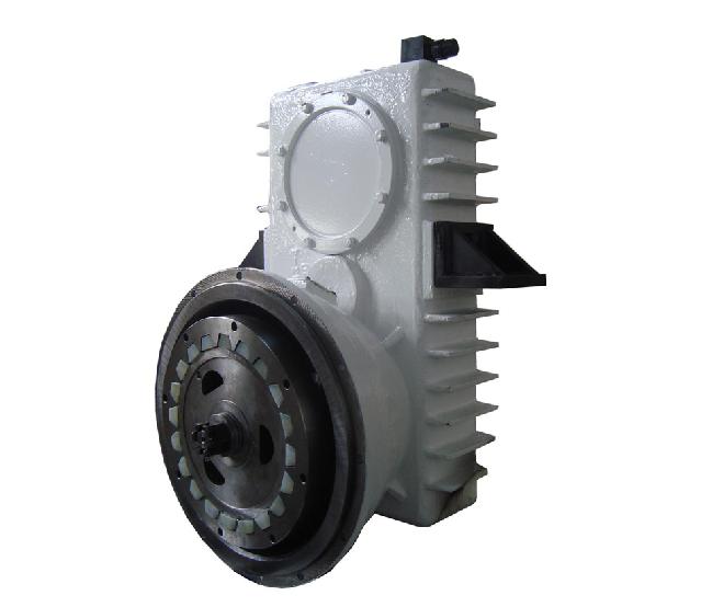 Raised gearbox for explosion-proof diesel forklift